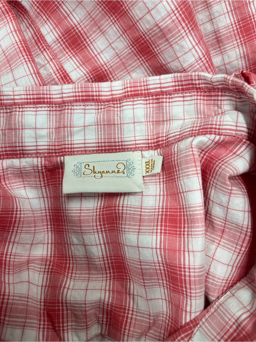 Shyanne plaid top - runs small! - Picture 6 of 8